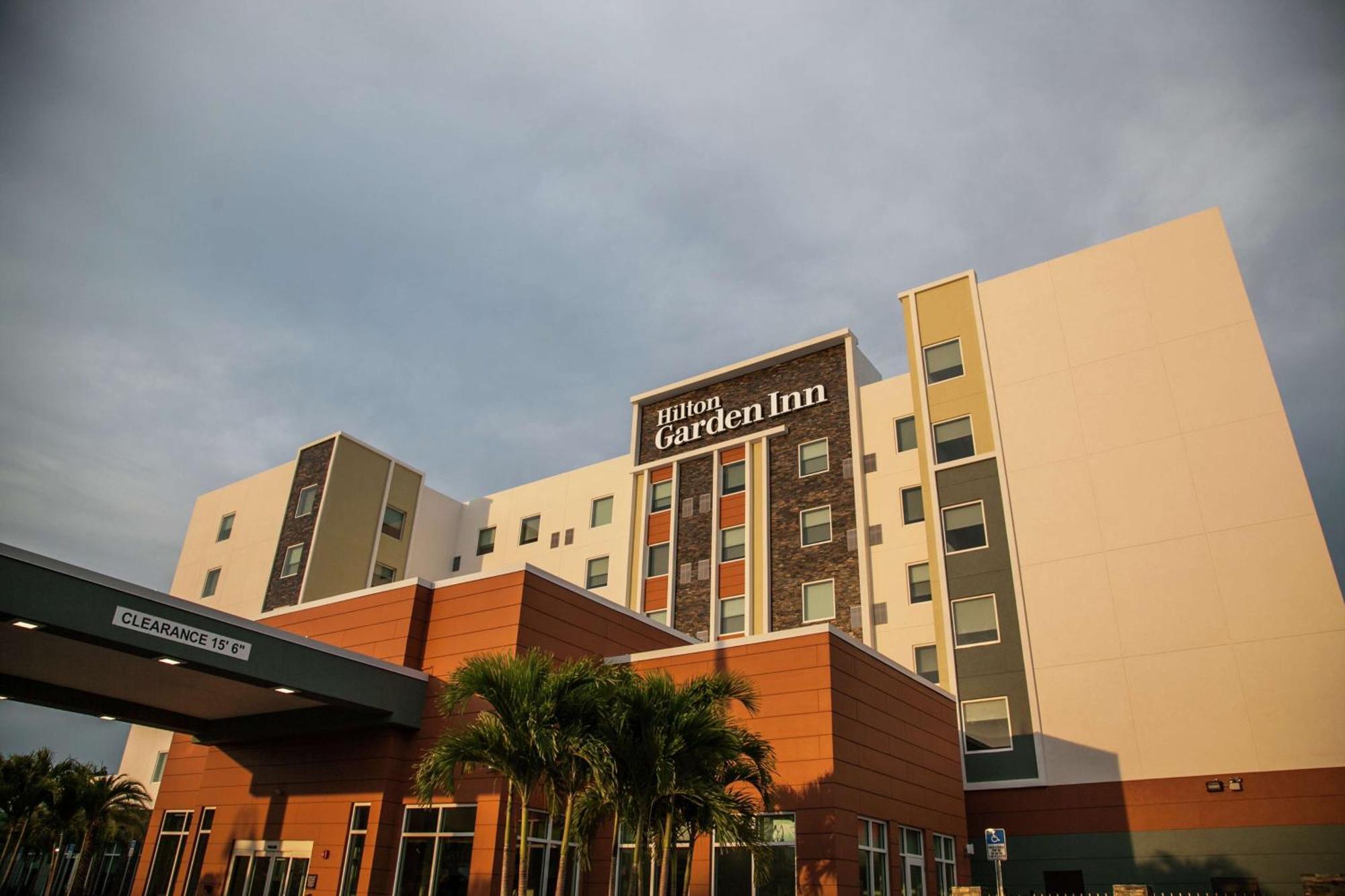 Hilton Garden Inn Tampa Suncoast Parkway Lutz Exterior foto